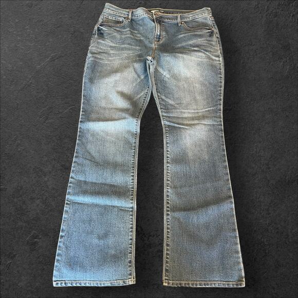 Old Navy Women's Light Denim Original Boot-Cut Jeans Size 14 Mid Rise W Tags New - Picture 1 of 8